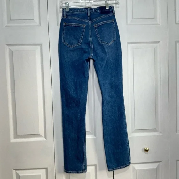 🤎 Abercrombie The Ankle Straight Ultra High Rise Blue Distressed Denim Jeans 0 - Picture 2 of 4